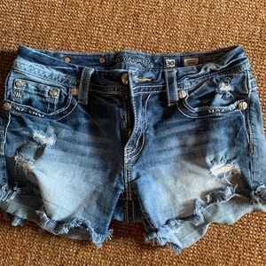 Miss Me shorts - Size 30